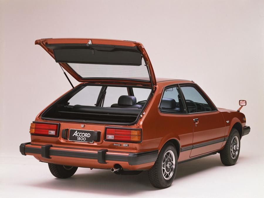  Honda Accord Hatchback 1976 года  (фото 14 из 23)